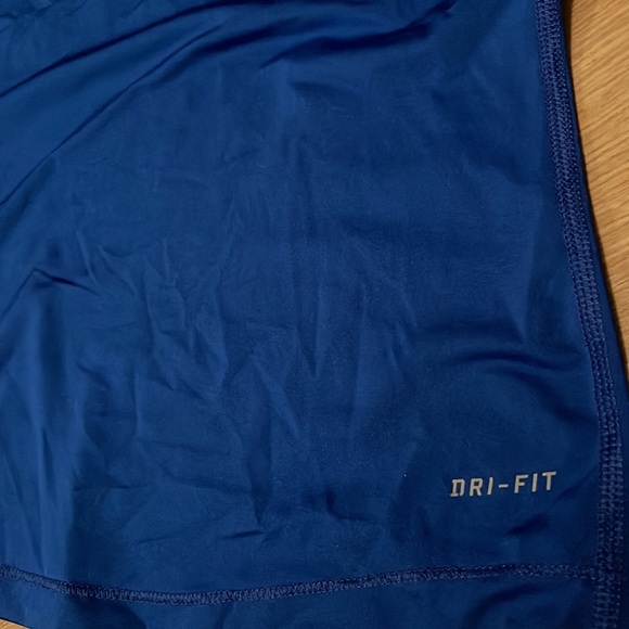 Two Nike Women’s tank tops size small - Dri-fit blue - Picture 4 of 8